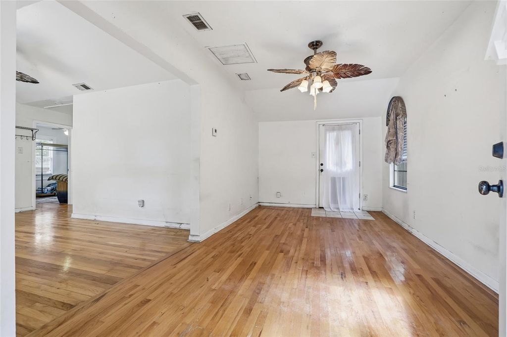 Photo of 3201 W San Juan Street, Tampa, FL 33629 (MLS # TB8455370)