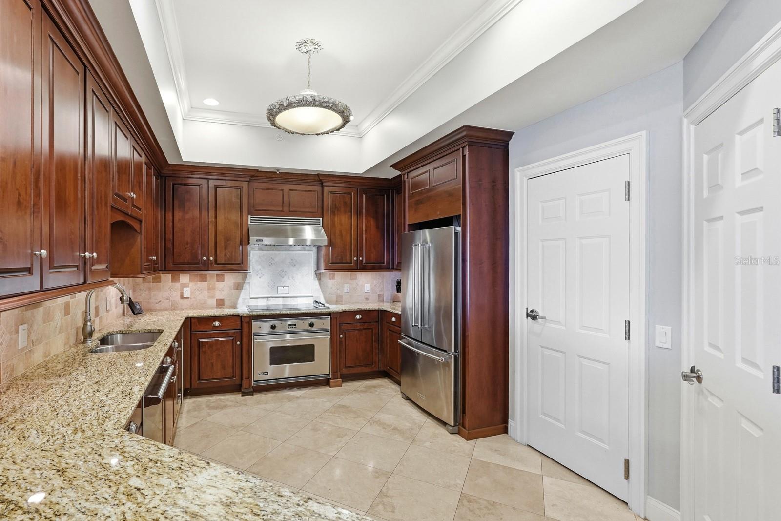 OCEAN TOWERS/HAMMOCK BEACH - Residential