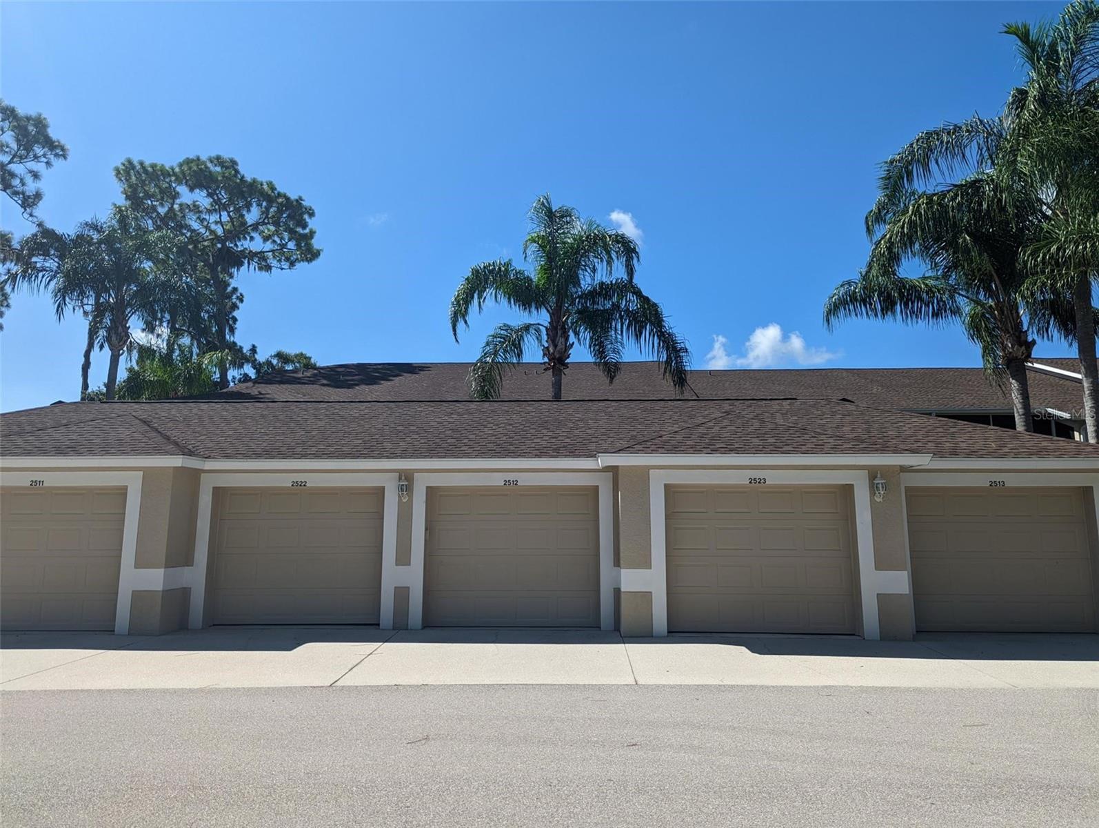 HERITAGE OAKS GOLF AND - Residential Lease