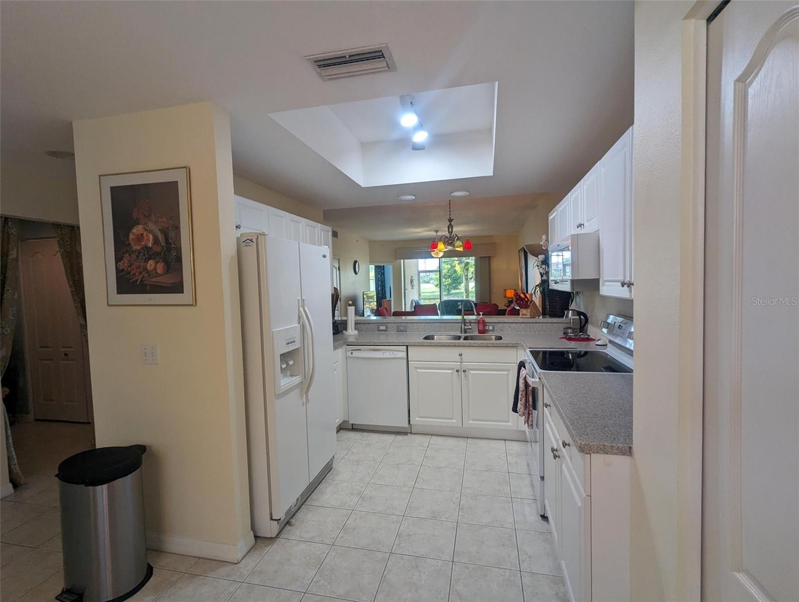 HERITAGE OAKS GOLF AND - Residential Lease