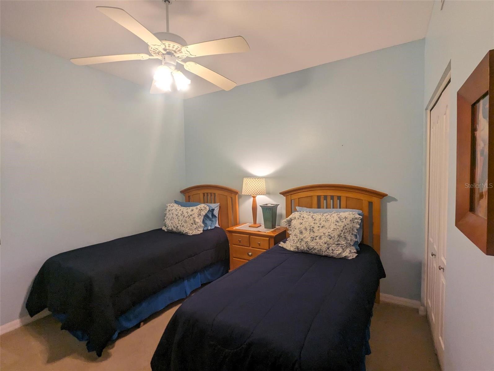 HERITAGE OAKS GOLF AND - Residential Lease