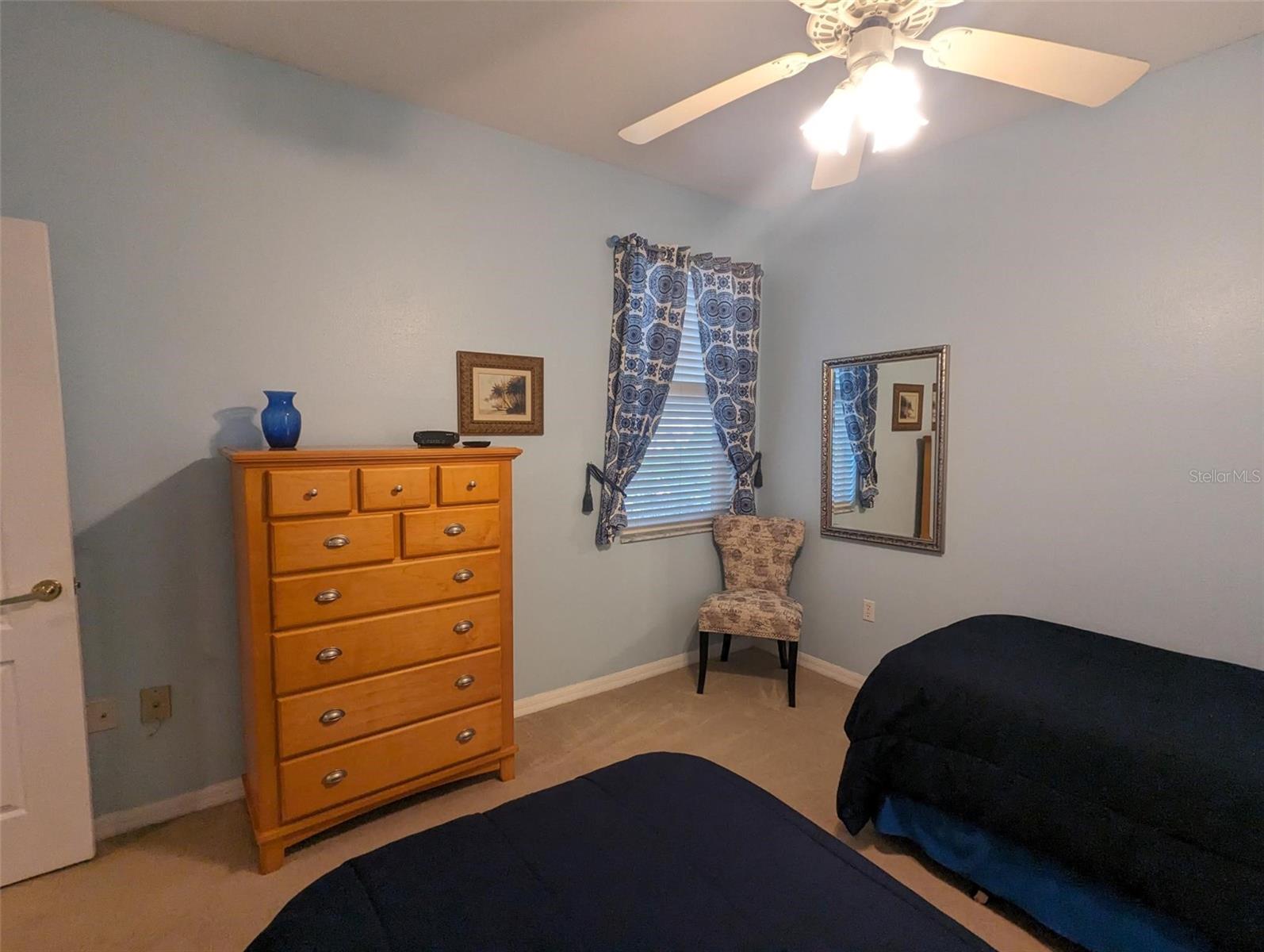 HERITAGE OAKS GOLF AND - Residential Lease