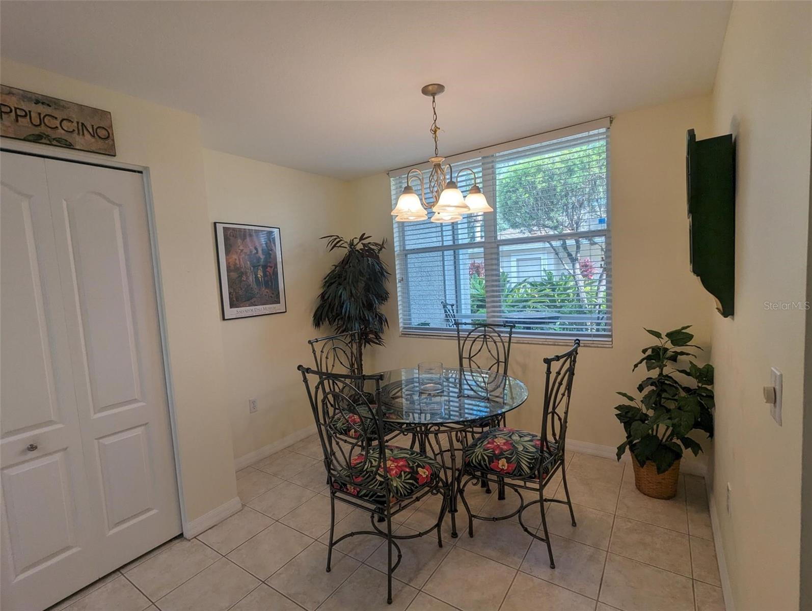 HERITAGE OAKS GOLF AND - Residential Lease