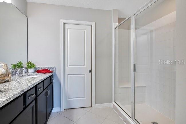 LAKEVIEW POINTE - Residential