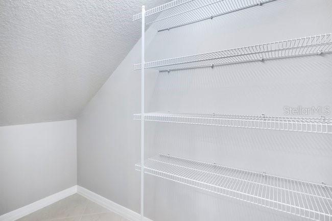 LAKEVIEW POINTE - Residential