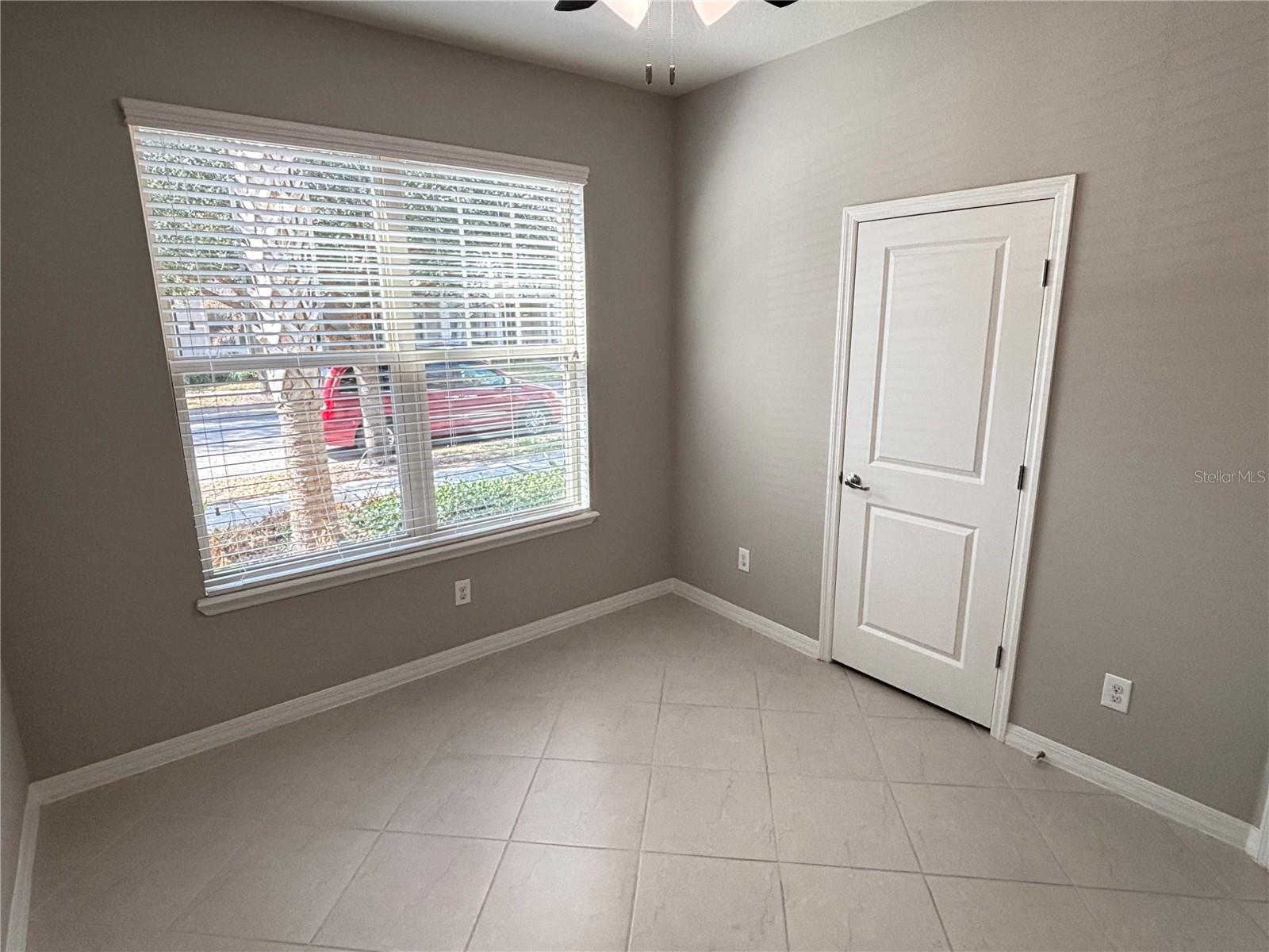 LAKEVIEW POINTE - Residential