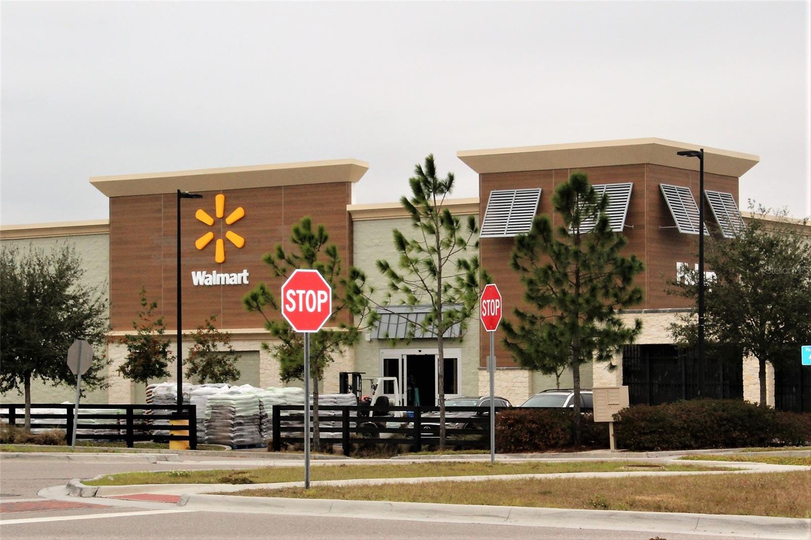 LAKEVIEW POINTE - Residential