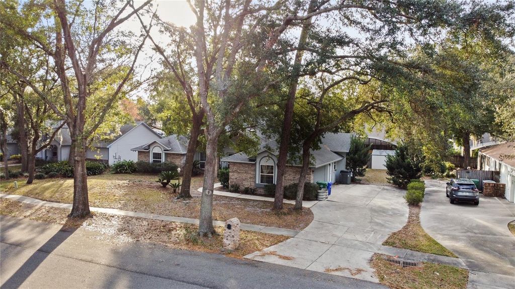 Photo of 240 Shady Oaks Circle, Lake Mary, FL 32746 (MLS # O6349764)