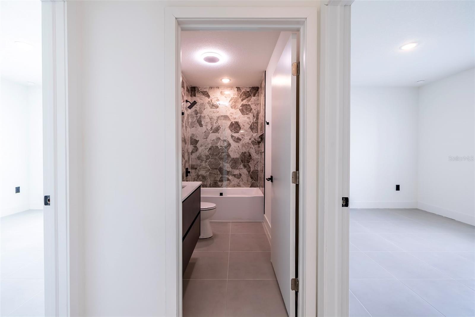 PORT MALABAR UNIT 37 - Residential