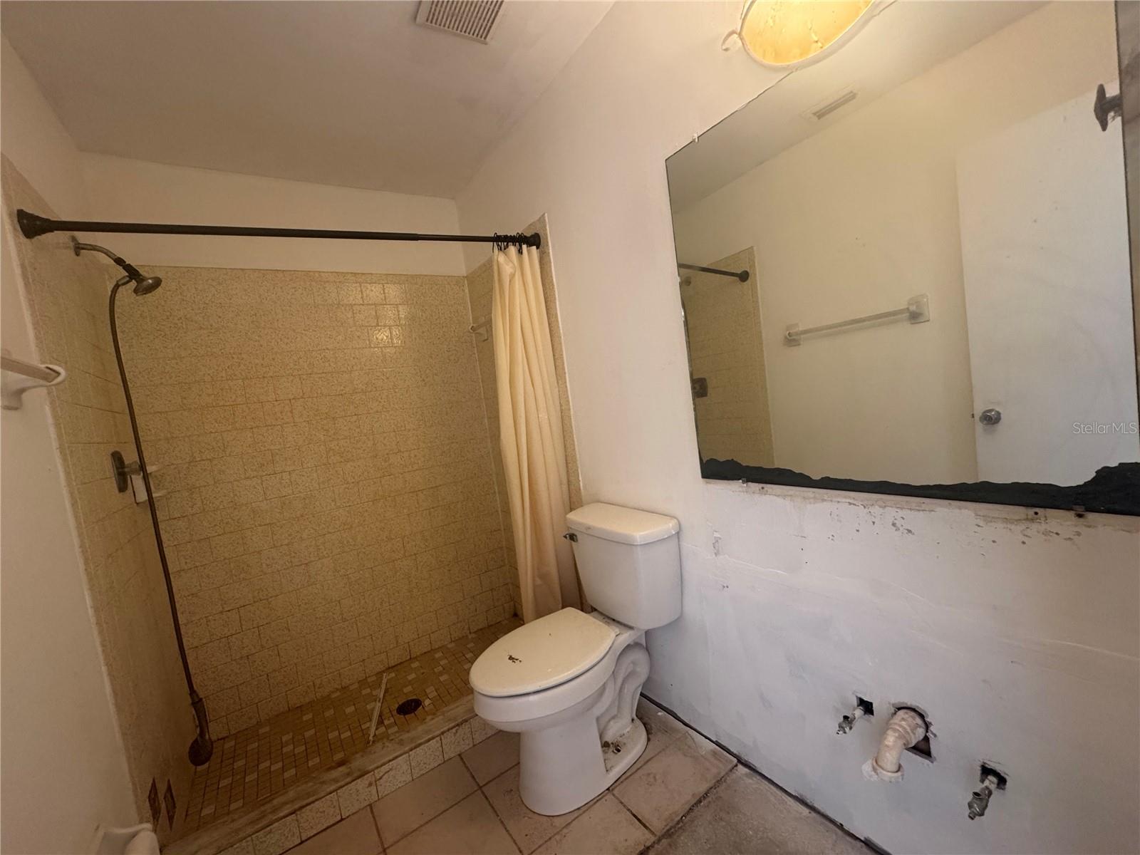 SOUTH VENICE - Residential