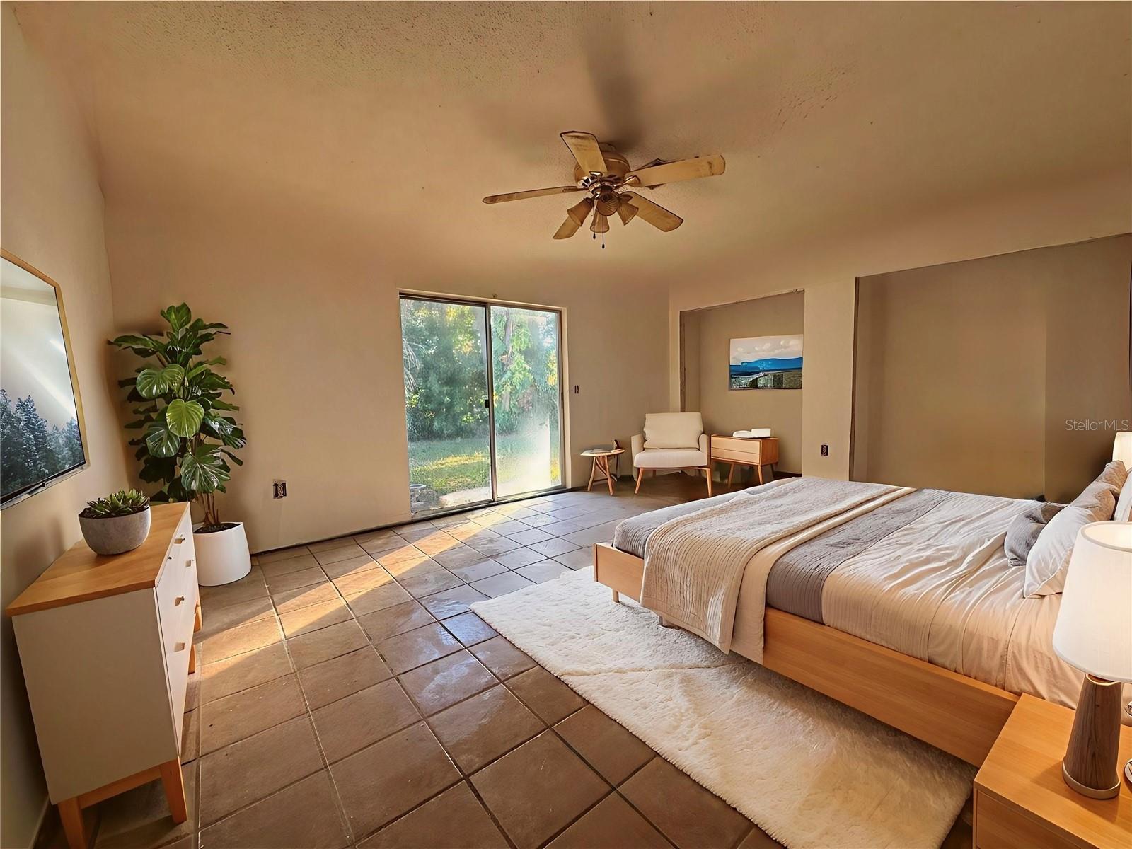 SOUTH VENICE - Residential