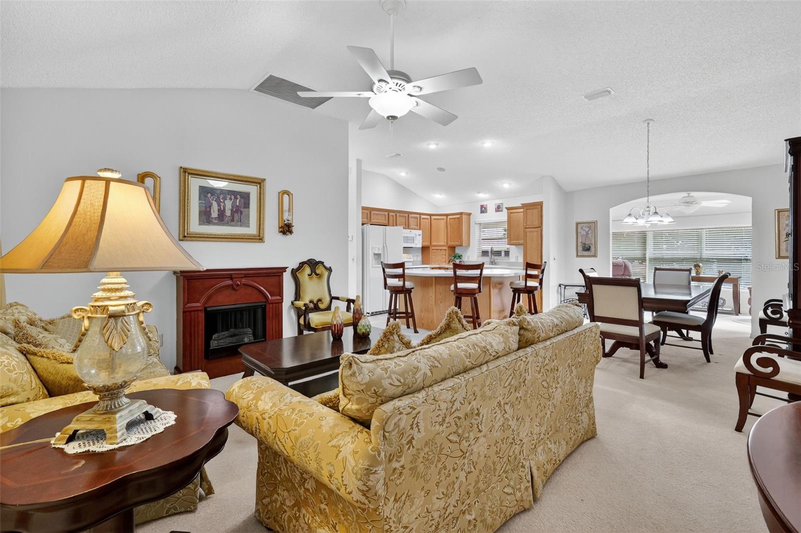 2123 HEATHER HILL LOOP
