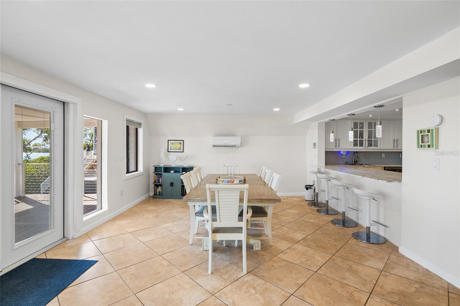 JOSES HIDEAWAY - Residential