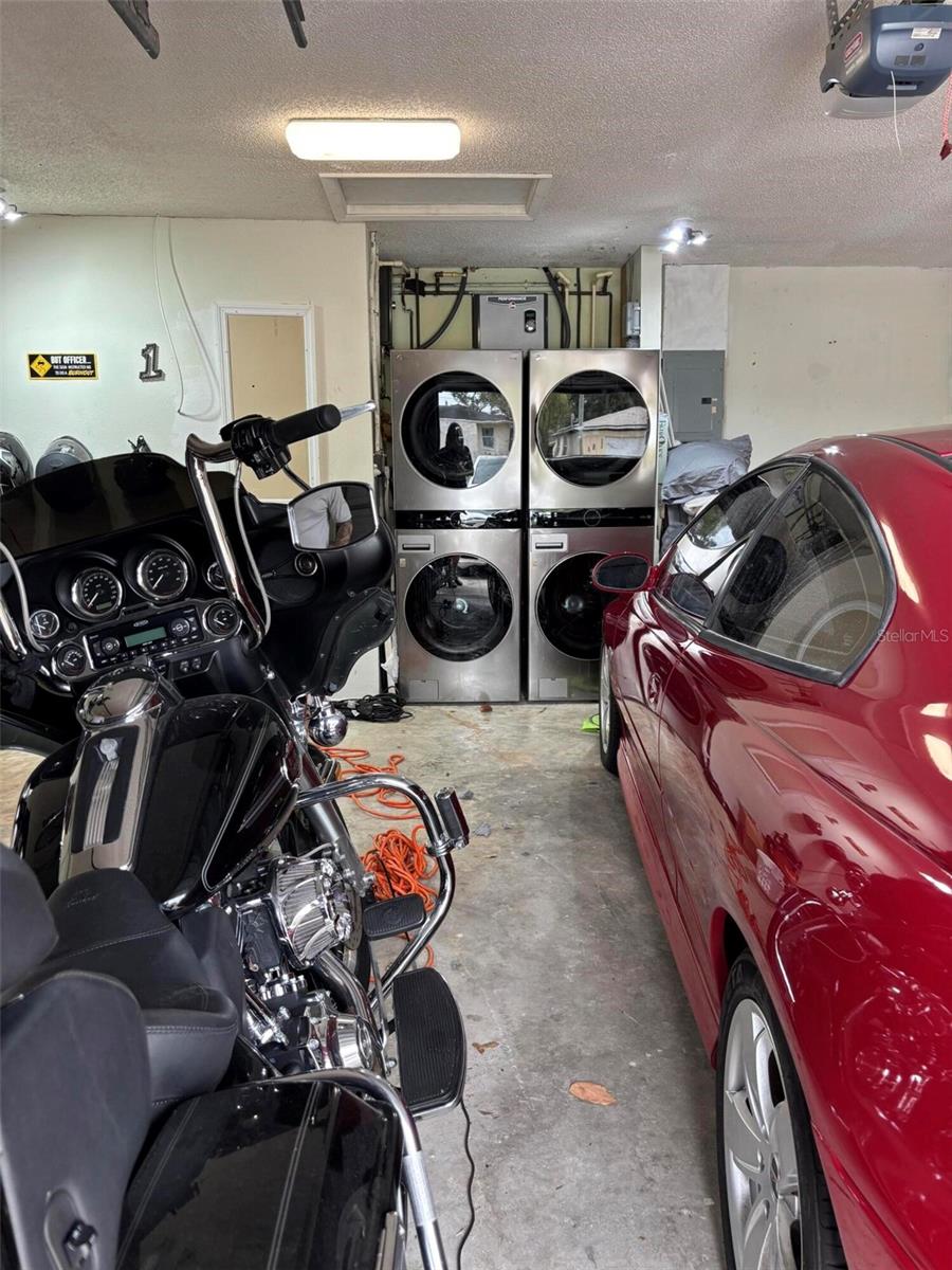 HALLMARK SUB 1ST ADD - Residential