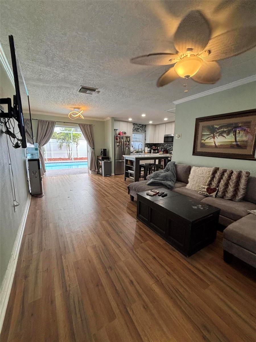 HALLMARK SUB 1ST ADD - Residential