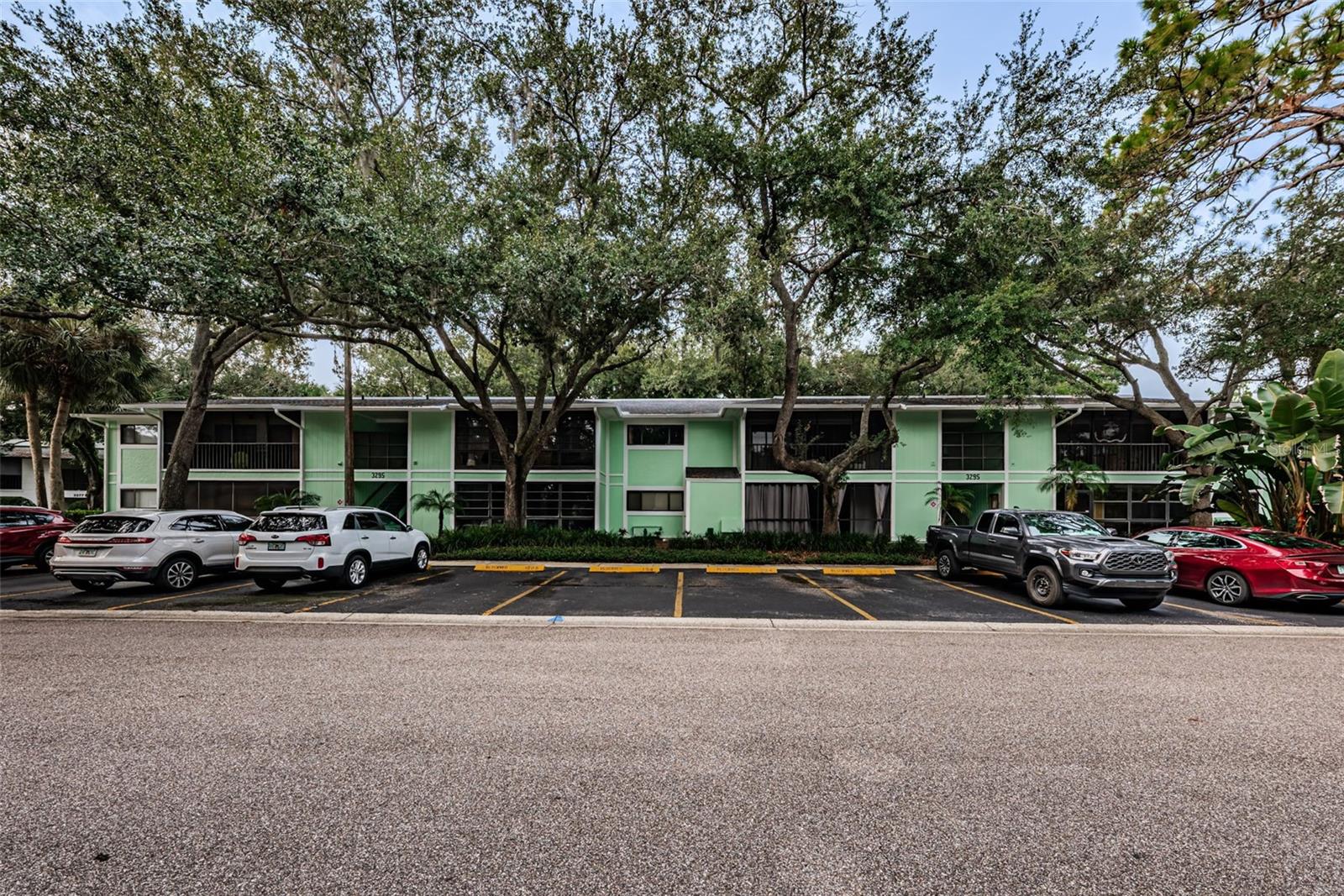 3295 FOX CHASE CIRCLE N 107