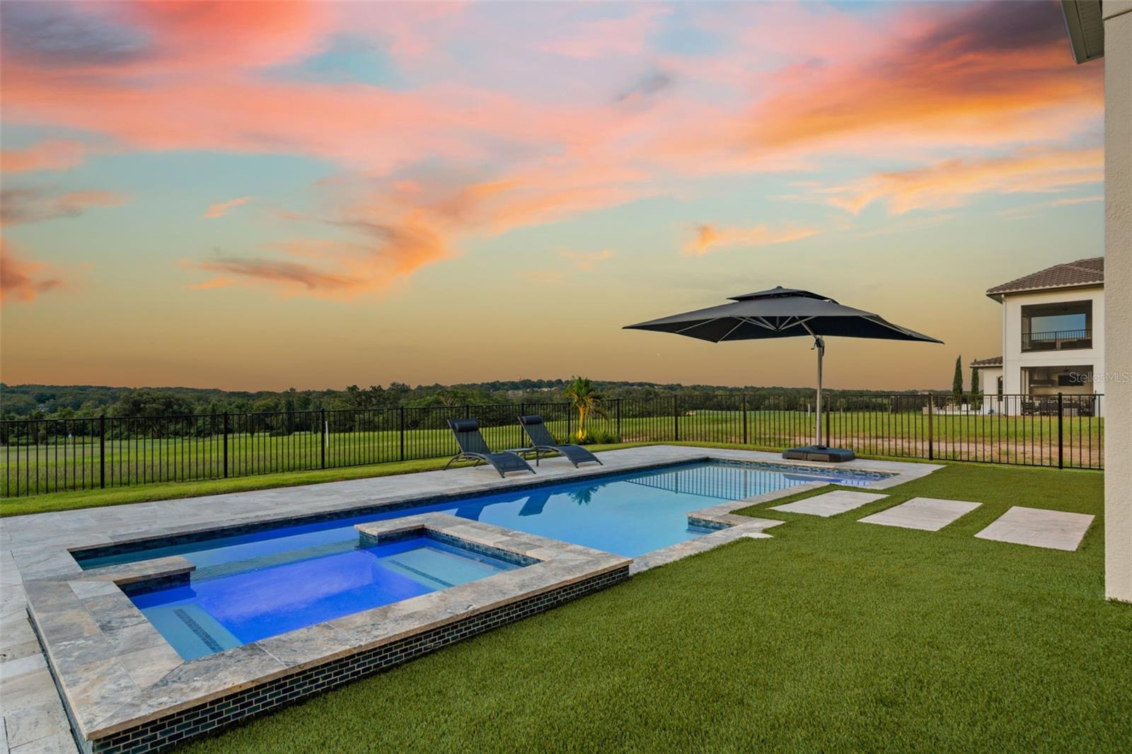 BELLA COLLINA WEST SUB - Residential