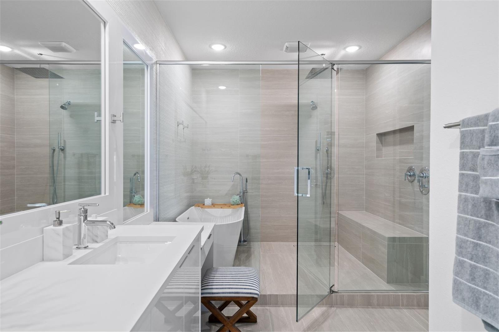 BELLA COLLINA WEST SUB - Residential