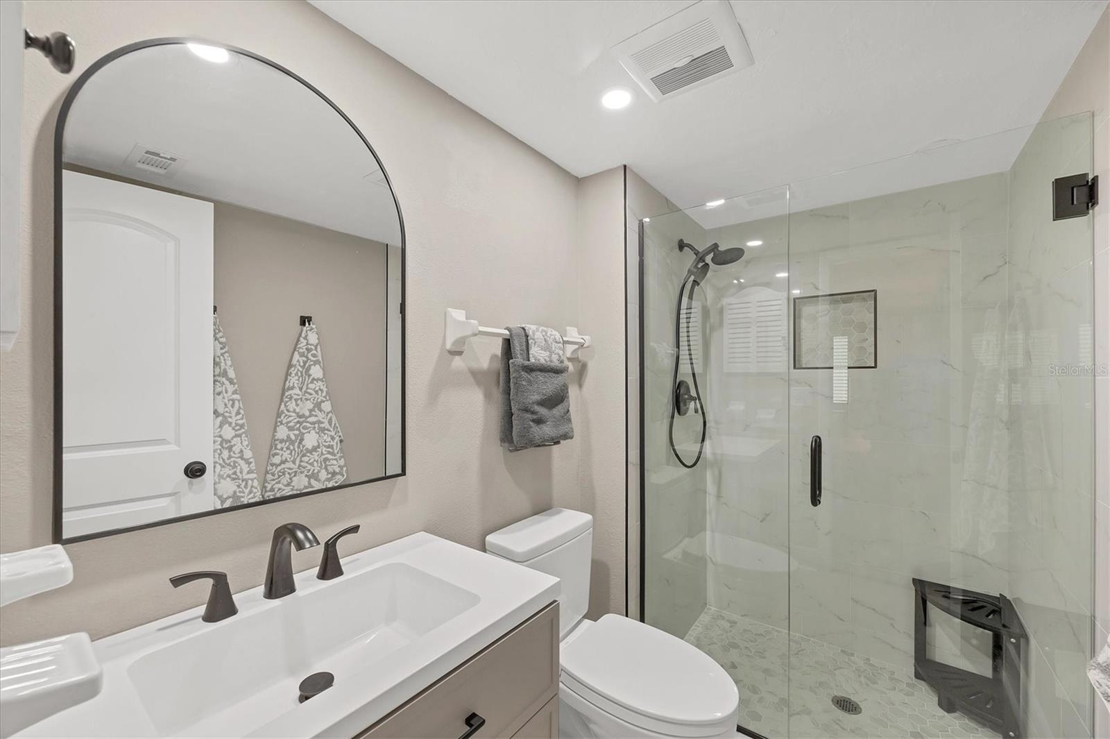 VISTA HERMOSA - Residential