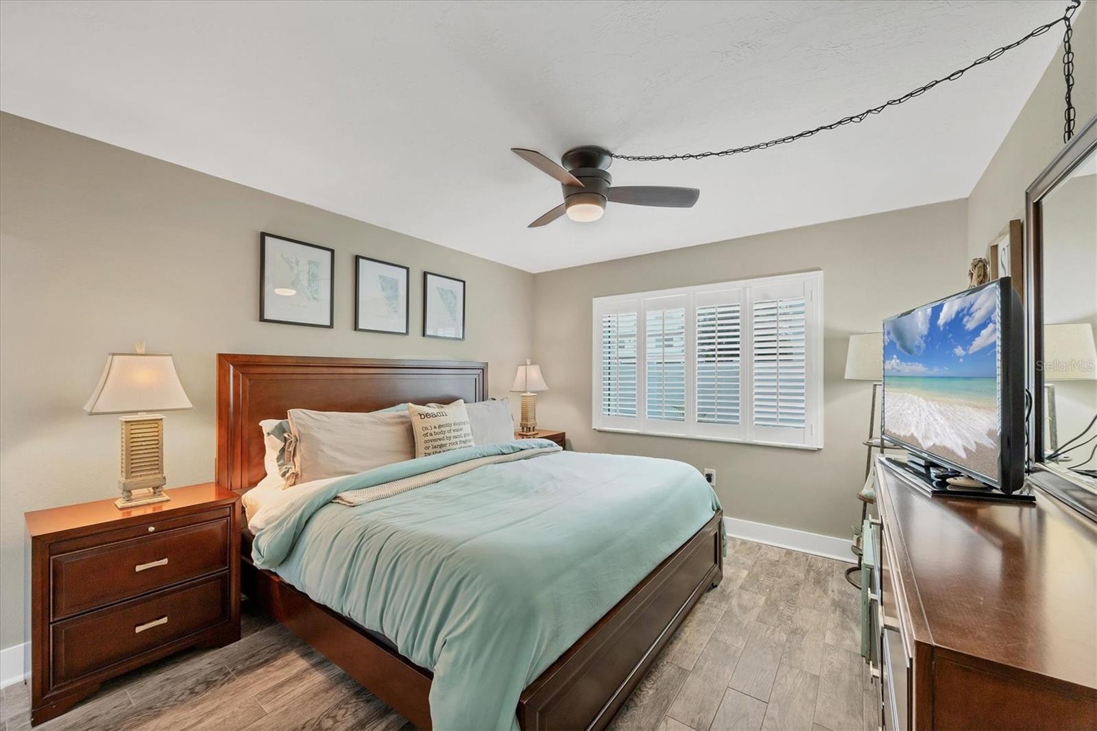 VISTA HERMOSA - Residential