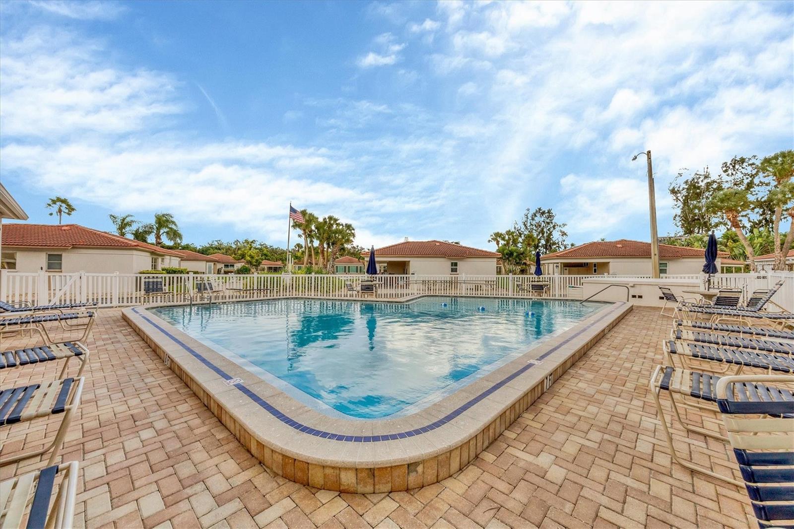 VISTA HERMOSA - Residential