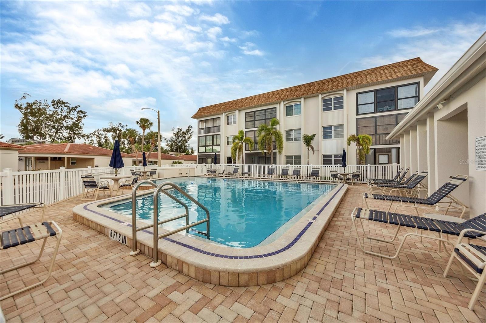 VISTA HERMOSA - Residential