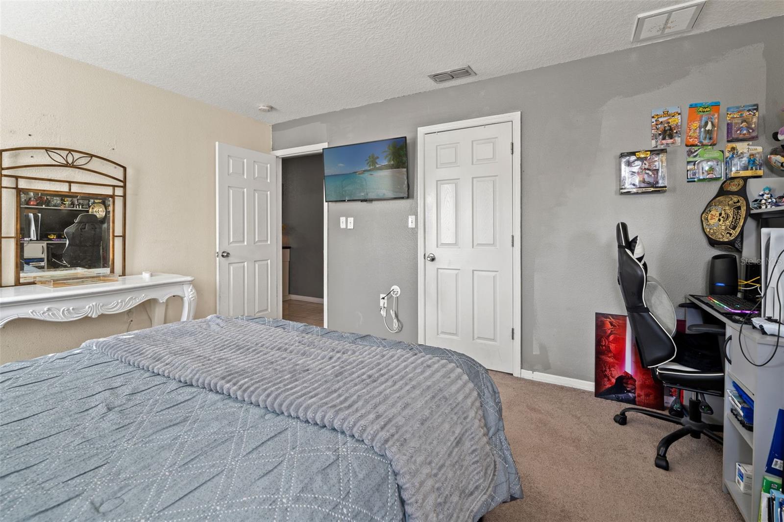 REGENCY PARK (THE LAKES UNIT 3) - Residential