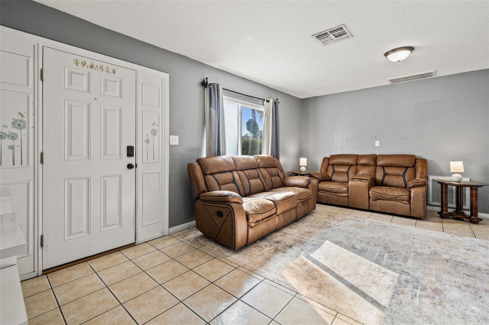 REGENCY PARK (THE LAKES UNIT 3) - Residential