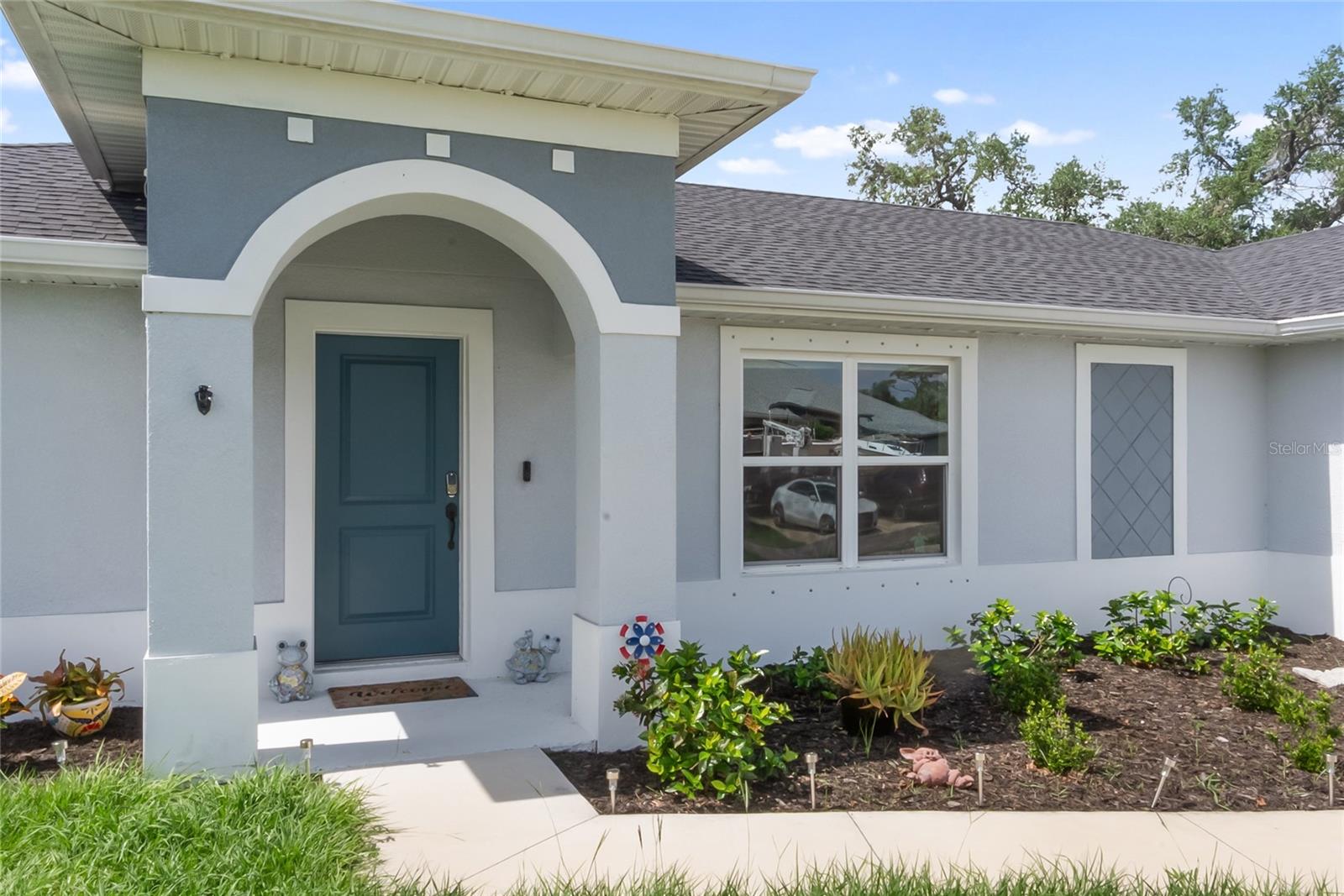 3397 ZORATOA AVENUE