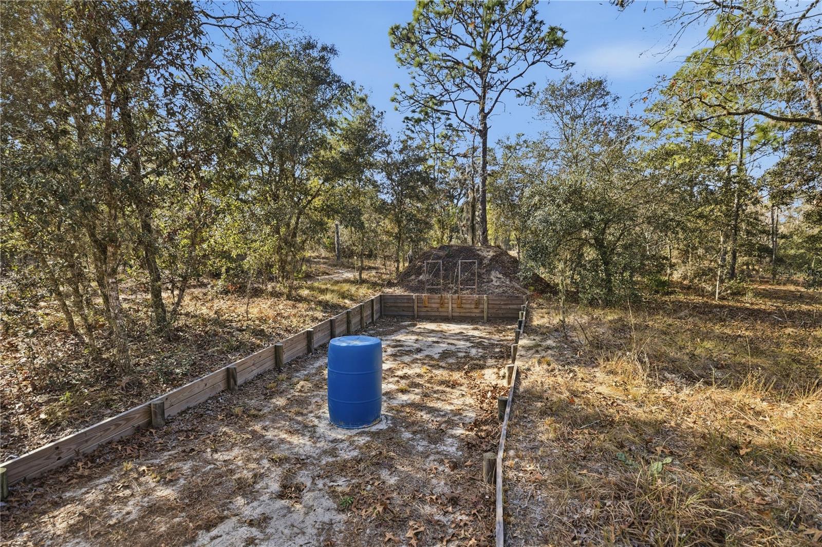 RIVER BEND HEIGHTS UNREC AKA ROBERT SMITH - Residential