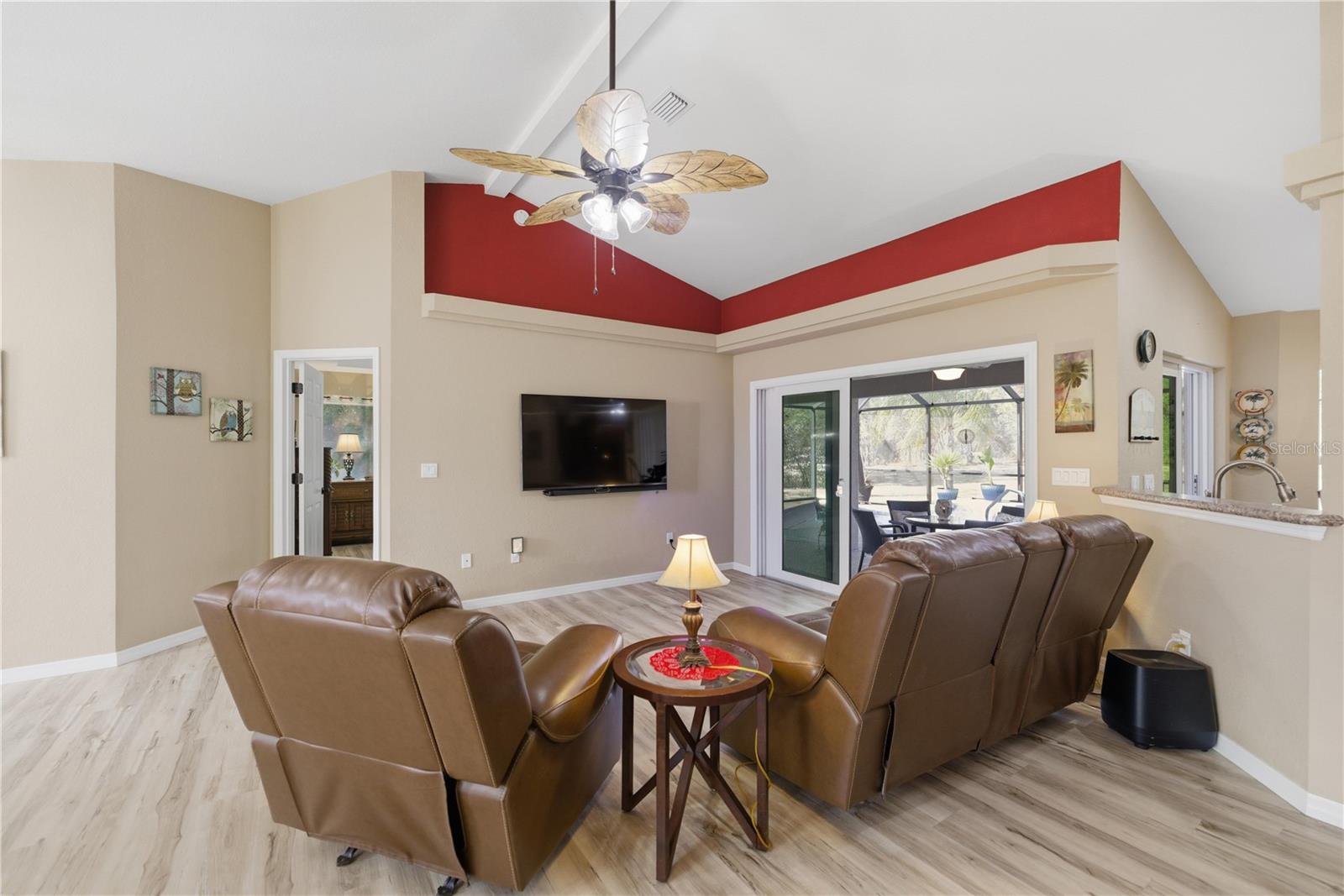 RIVER BEND HEIGHTS UNREC AKA ROBERT SMITH - Residential