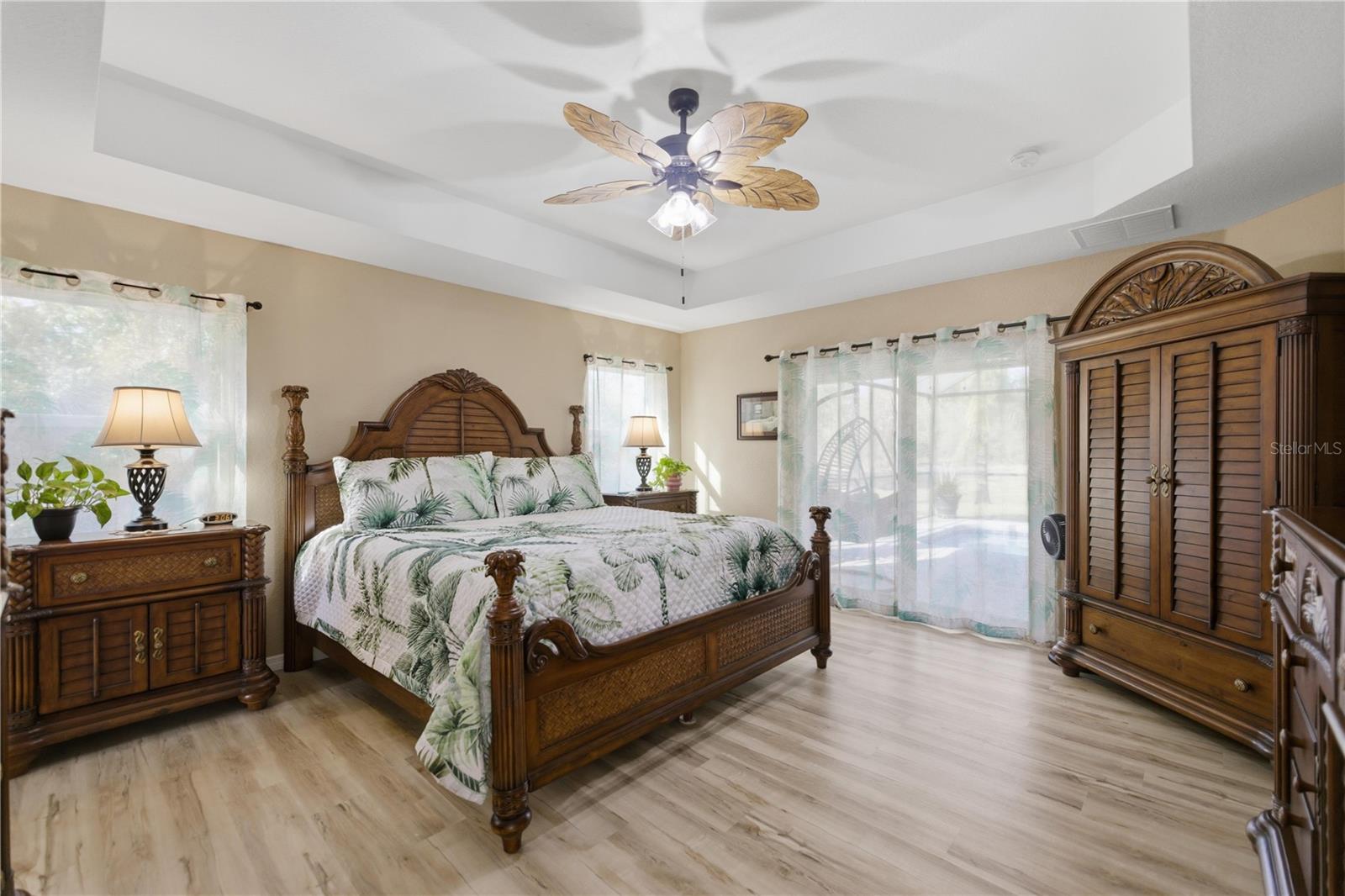 RIVER BEND HEIGHTS UNREC AKA ROBERT SMITH - Residential