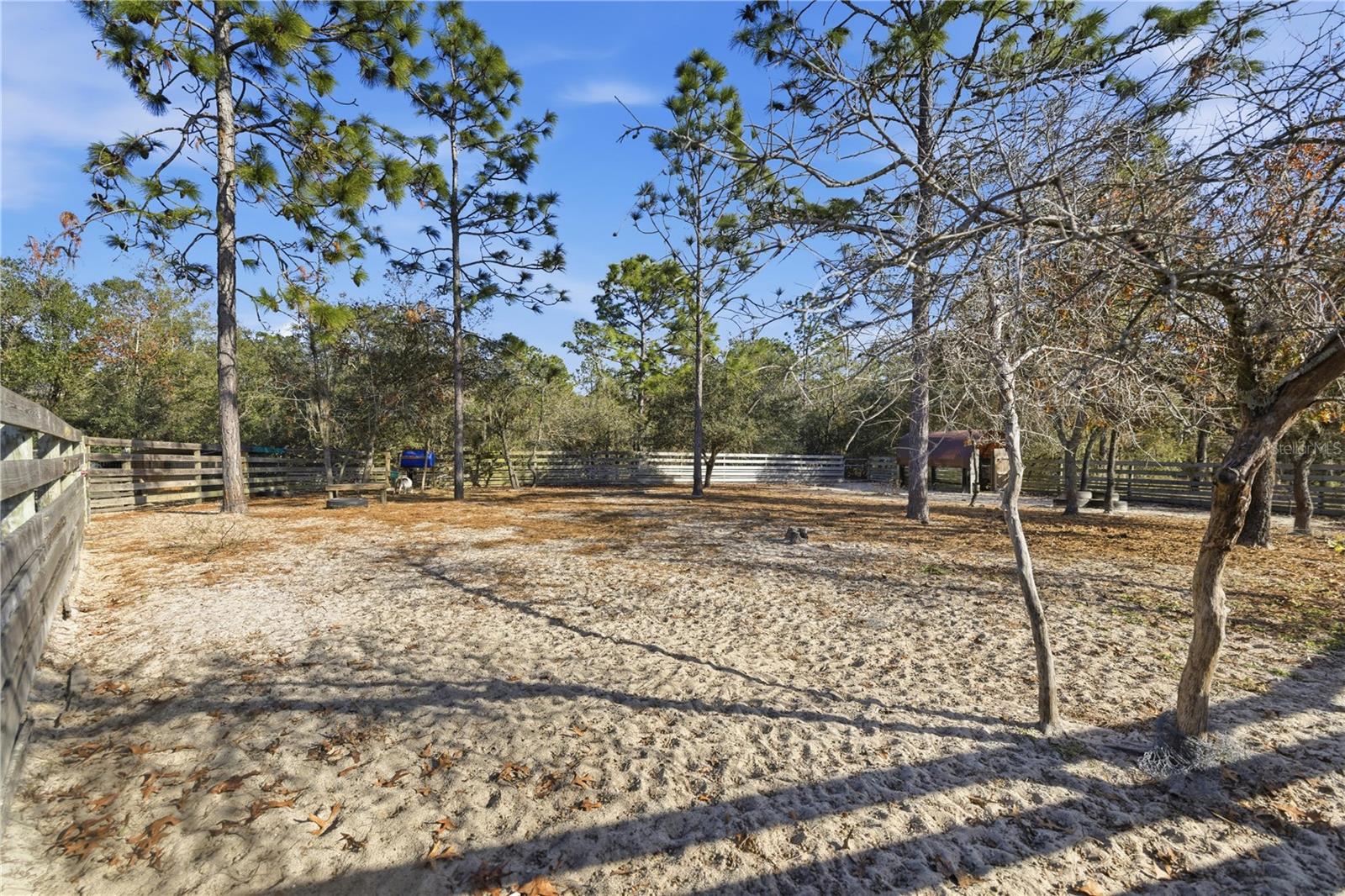 RIVER BEND HEIGHTS UNREC AKA ROBERT SMITH - Residential