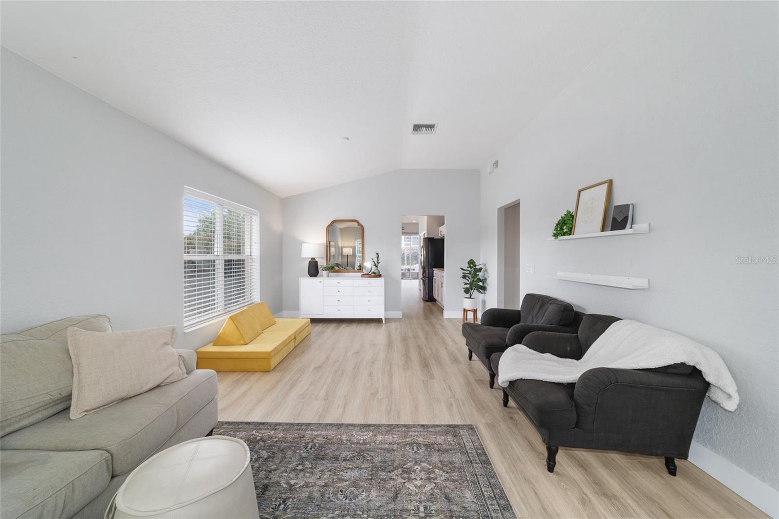 SADDLE CREEK - Residential