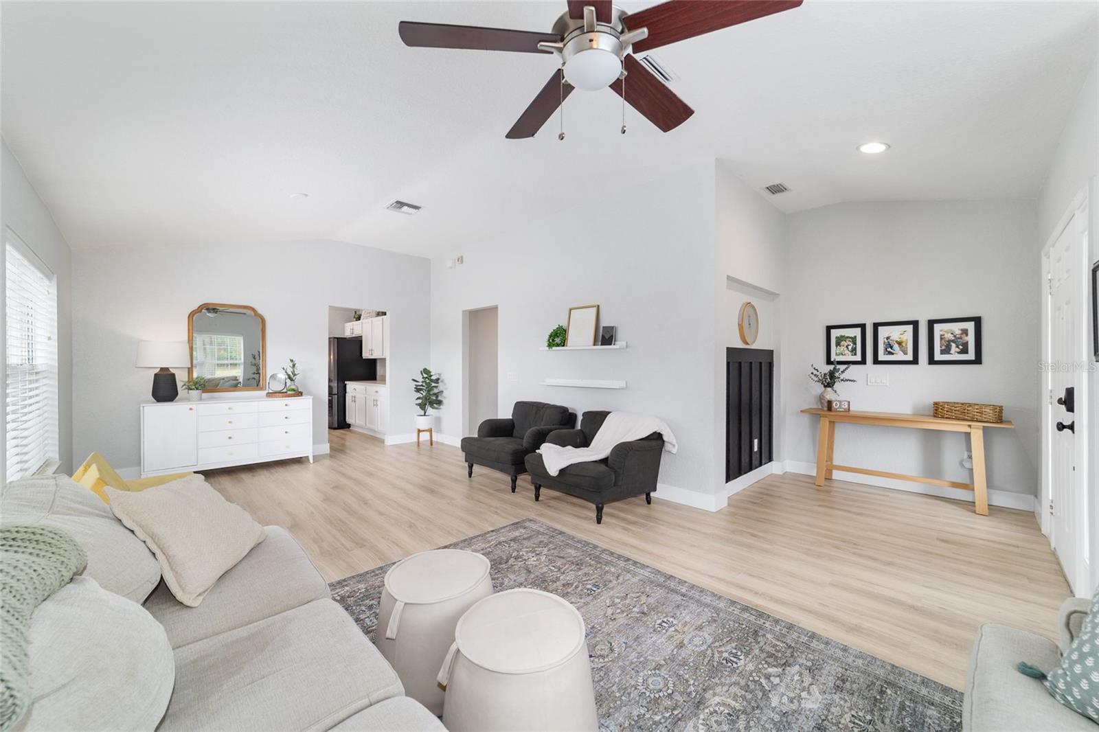 SADDLE CREEK - Residential