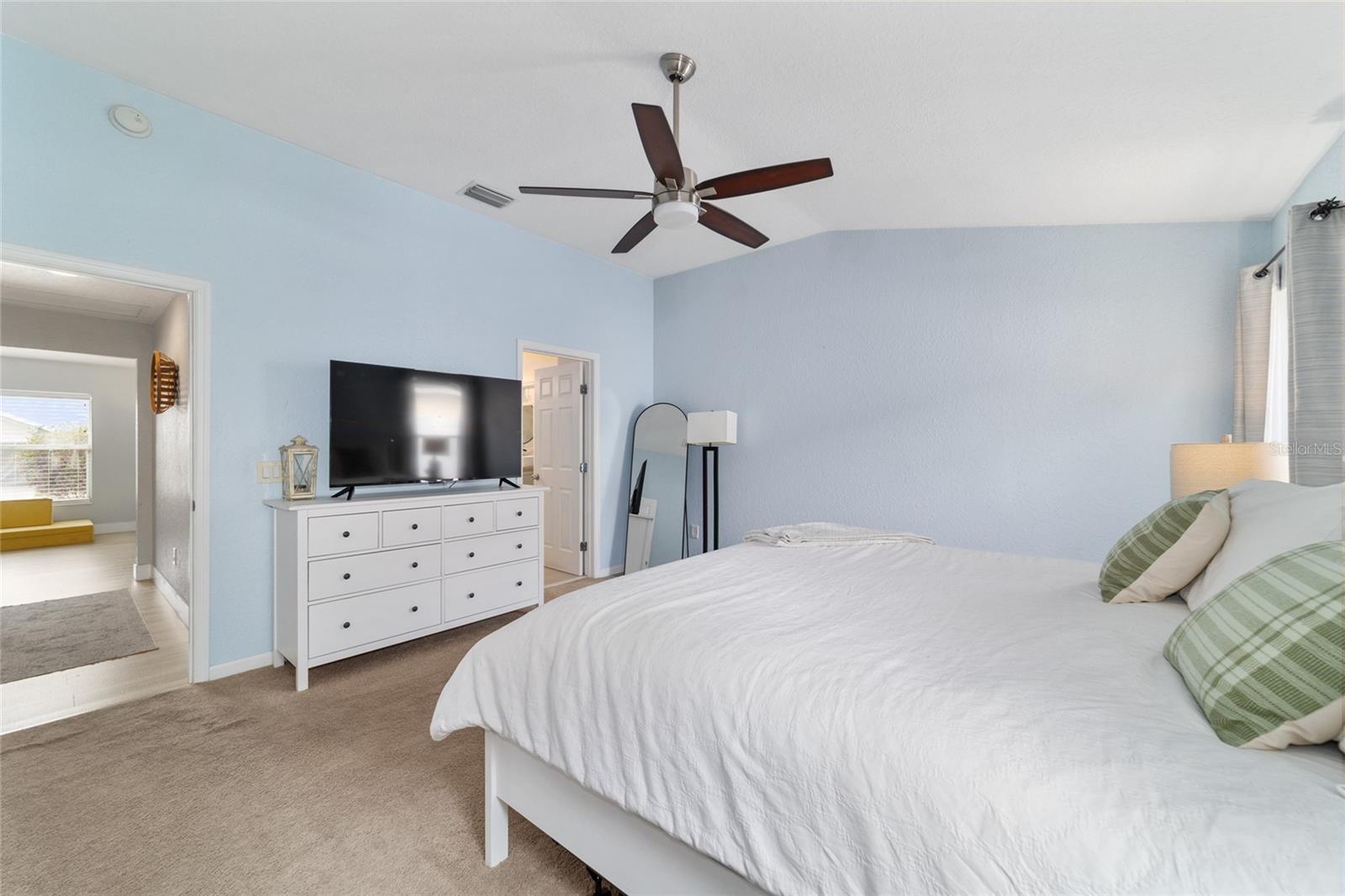 SADDLE CREEK - Residential