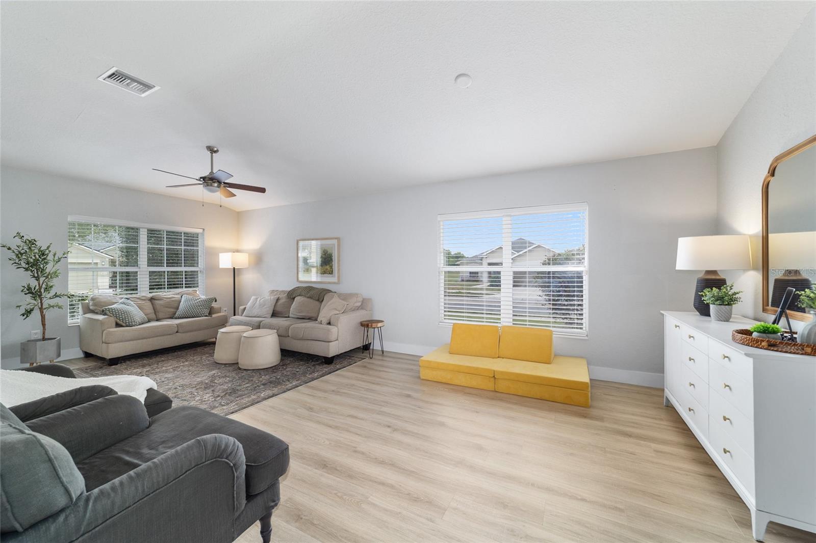 SADDLE CREEK - Residential