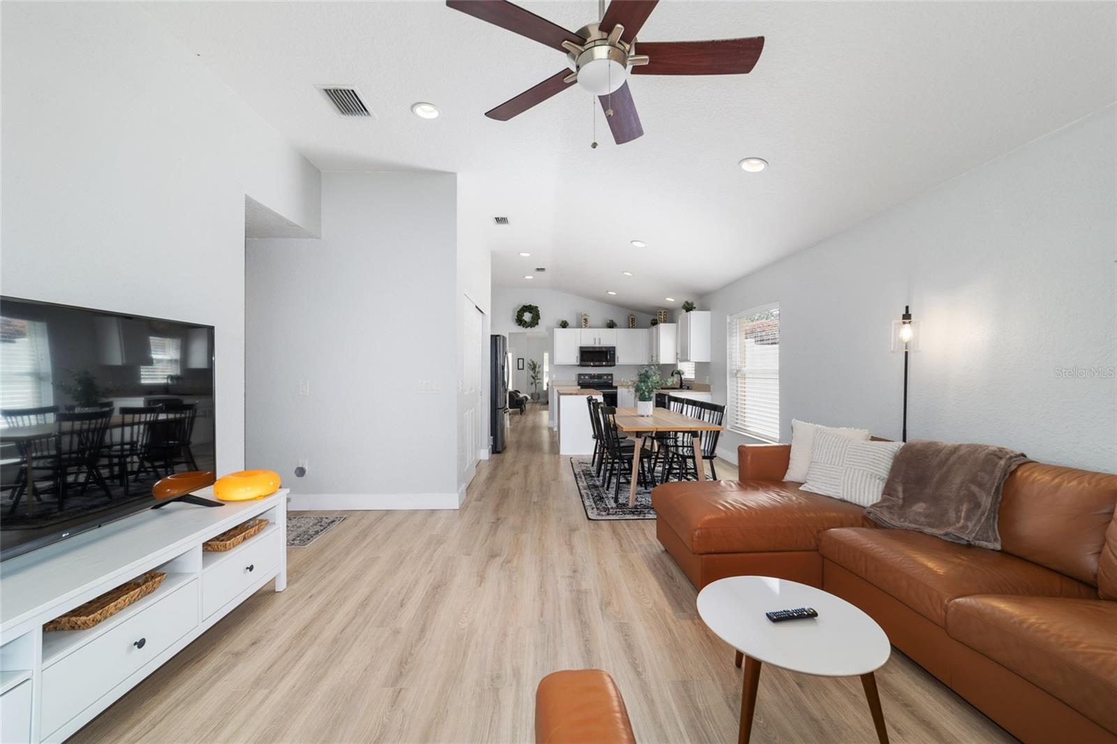 SADDLE CREEK - Residential