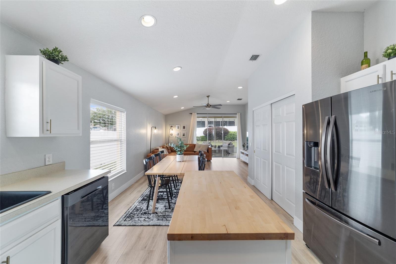 SADDLE CREEK - Residential