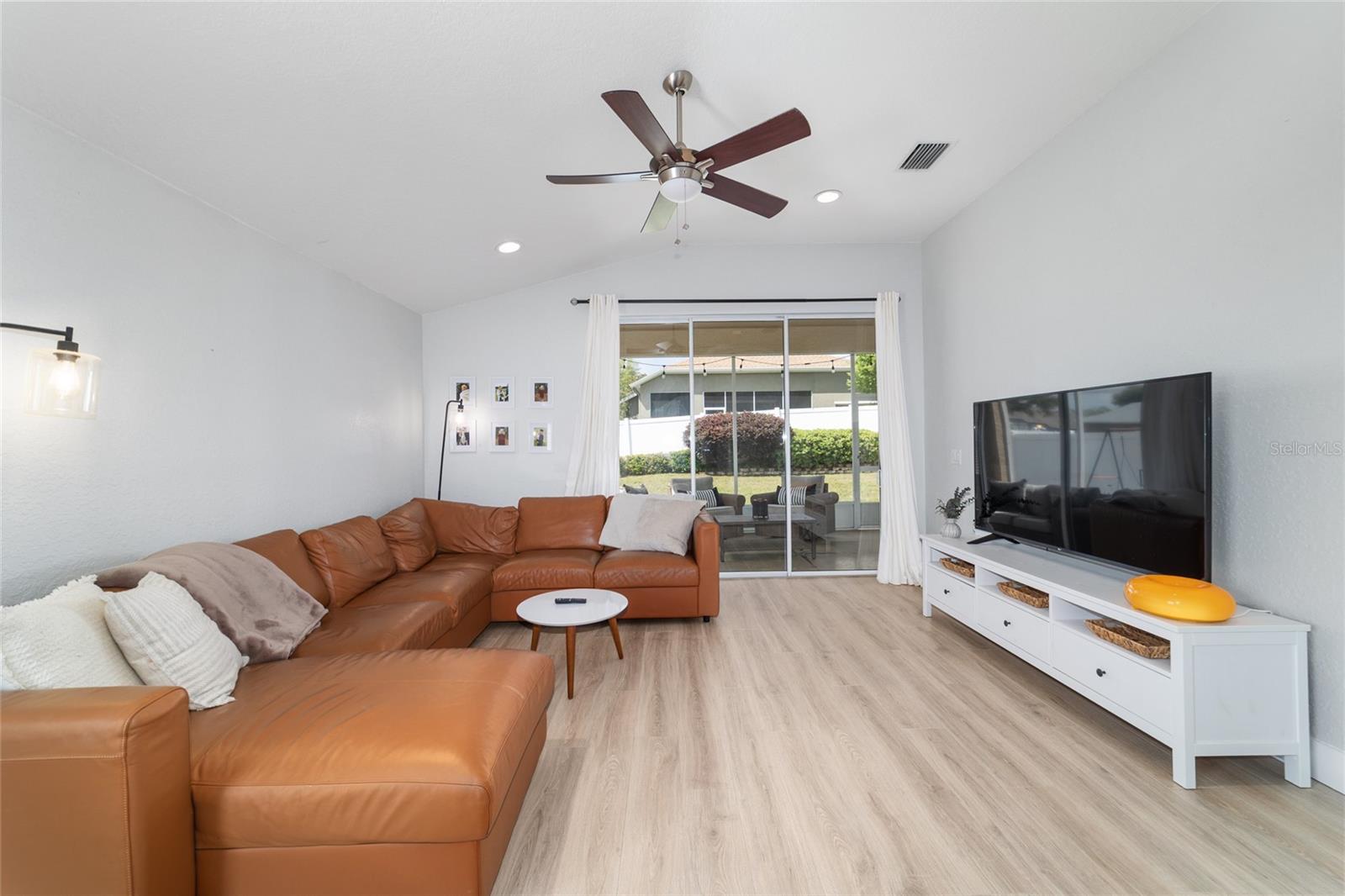 SADDLE CREEK - Residential