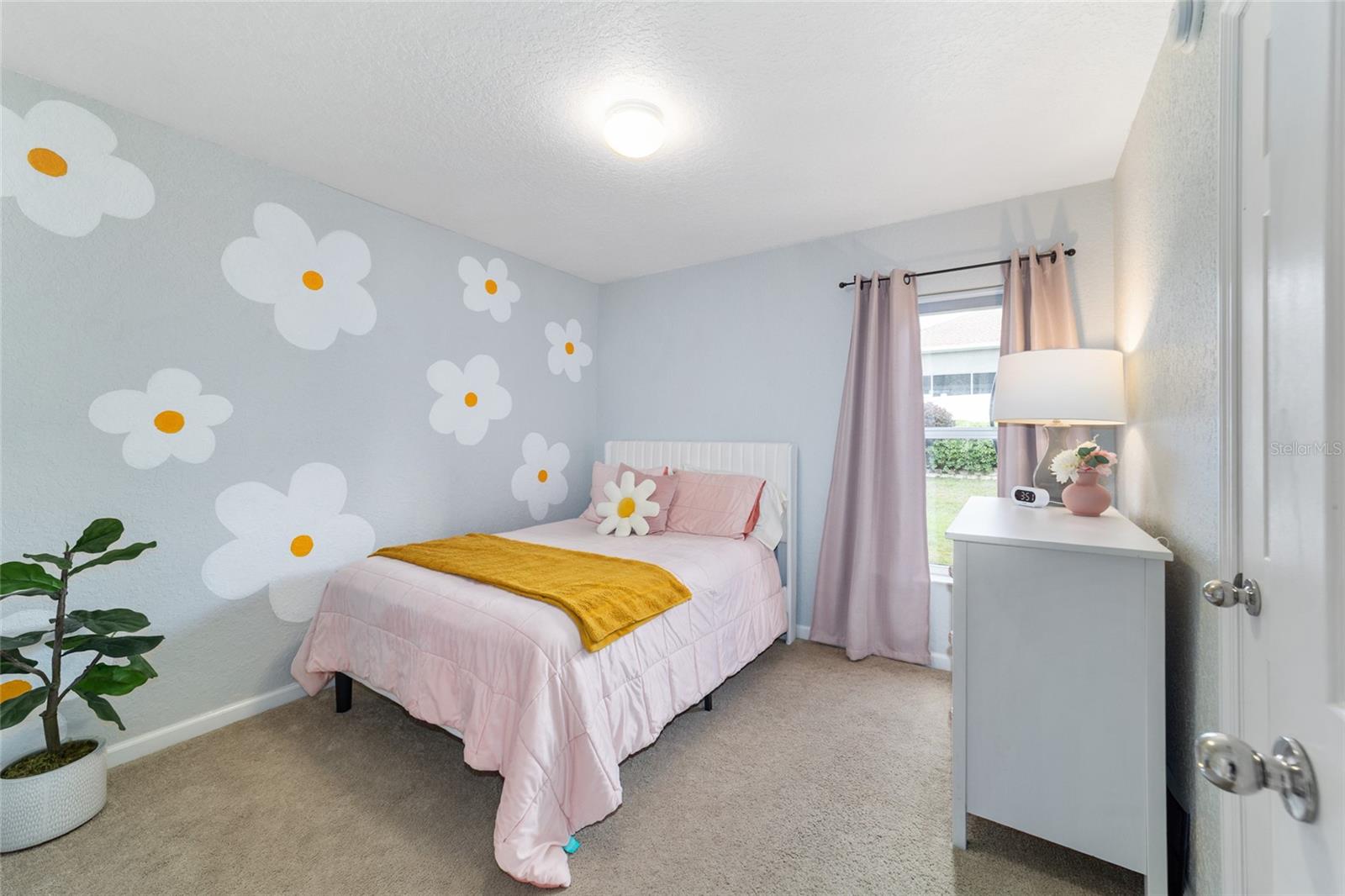 SADDLE CREEK - Residential