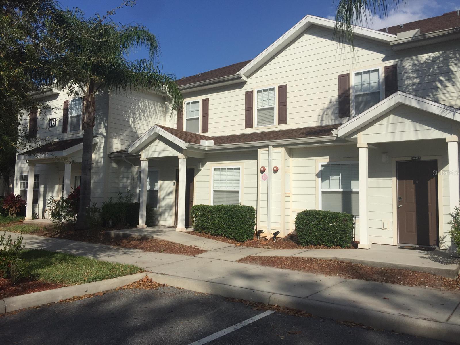 Charming 3 Bedroom, 2 Bath Townhome in Lucaya Village.
Fully furnished townhome in a gated resort-style community, just minutes from Disney and major shopping. Features include a downstairs master suite, two upstairs bedrooms, full kitchen and in-unit laundry.
Enjoy access the pool, fitness center, clubhouse, and more. Conveniently located near highways, restaurants, and schools.