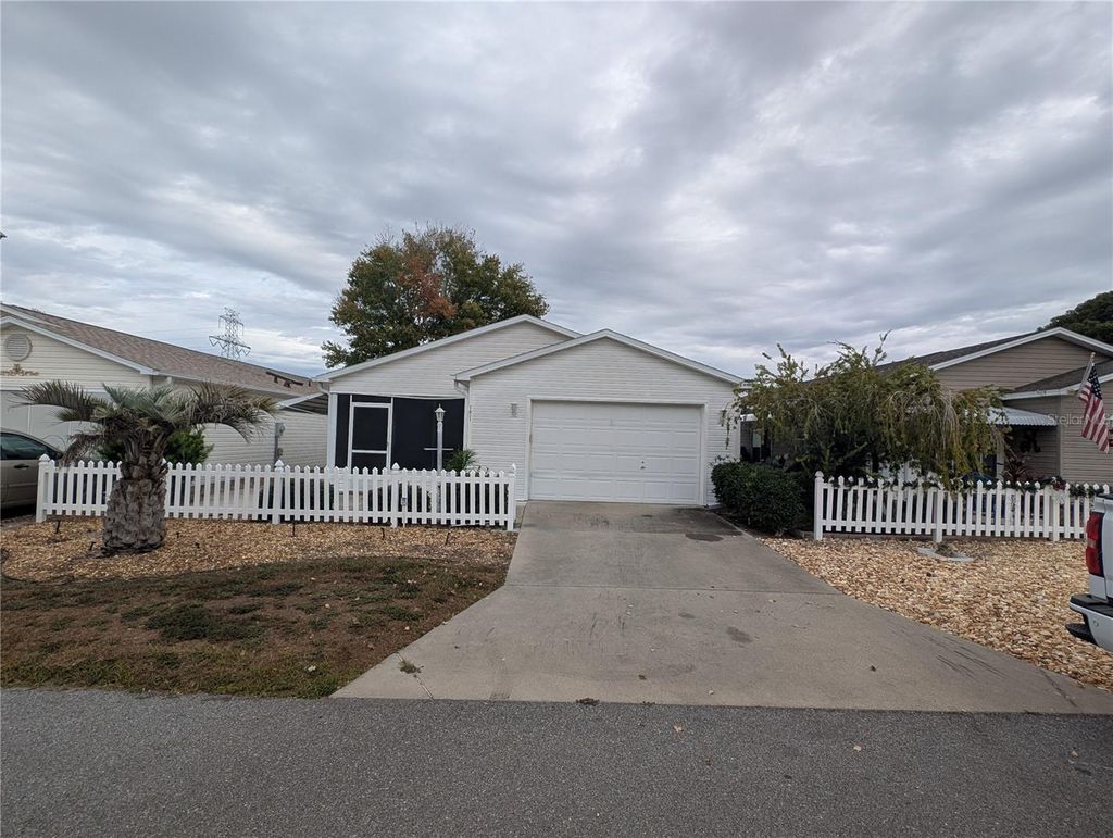 Photo of 1651 Duran Drive, The Villages, FL 32162 (MLS # O6363935)