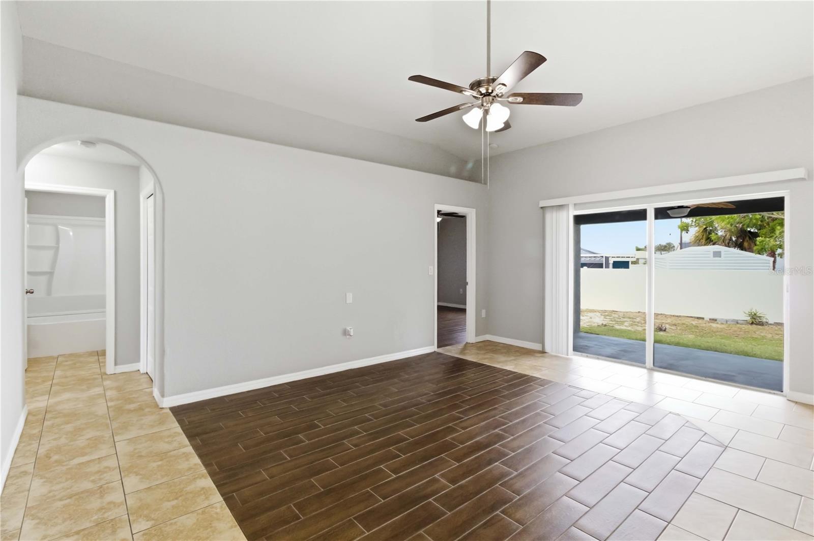 APOLLO BEACH UNIT ONE PT ONE - Residential Lease