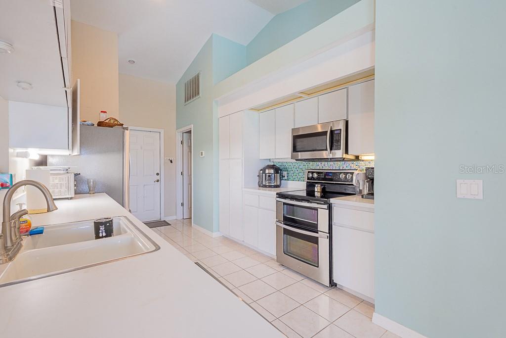 HUNTERS RIDGE - Residential