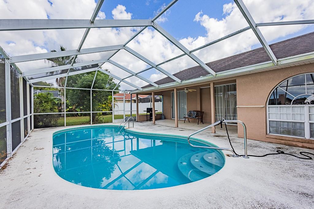 HUNTERS RIDGE - Residential
