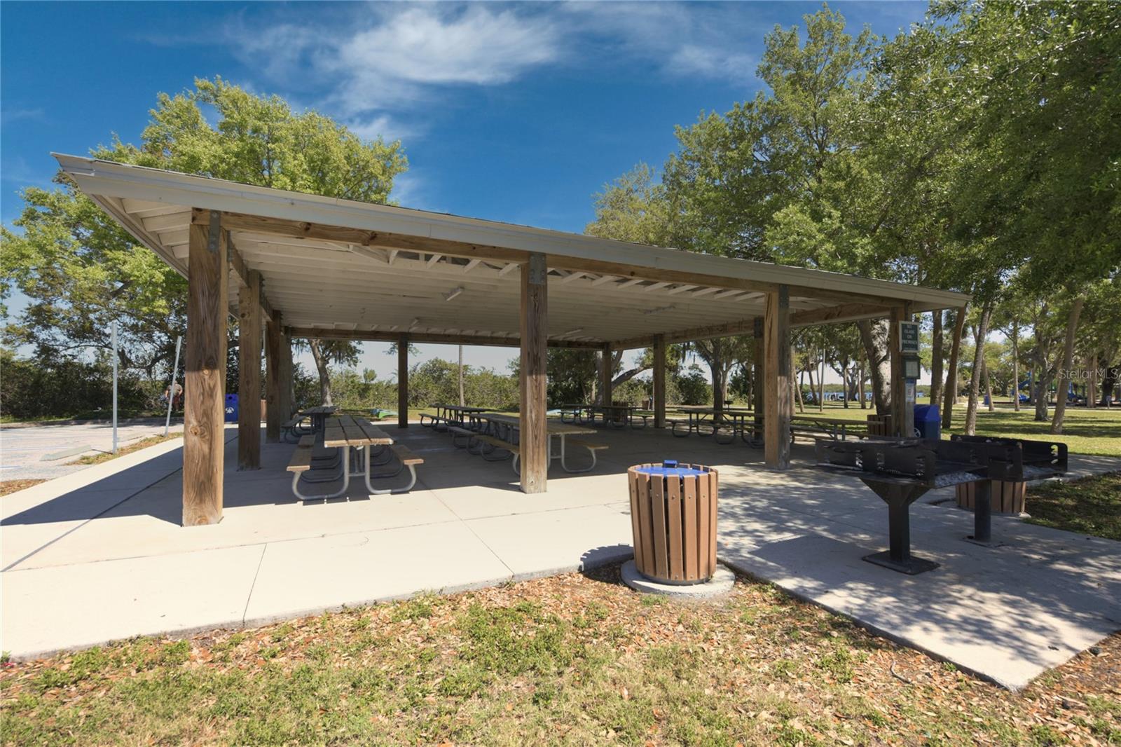 PUNTA GORDA ISLES SEC 23 - Land