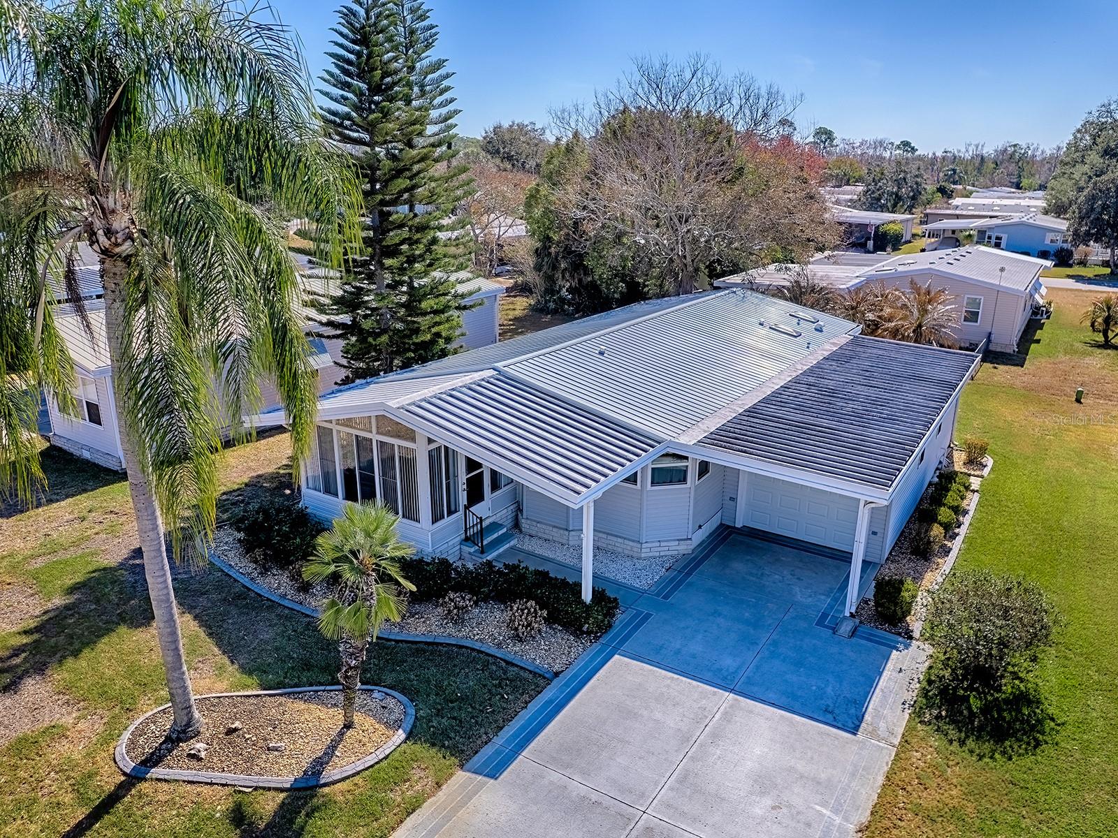 TAVARES FOX RUN MOBILE HOME - Residential