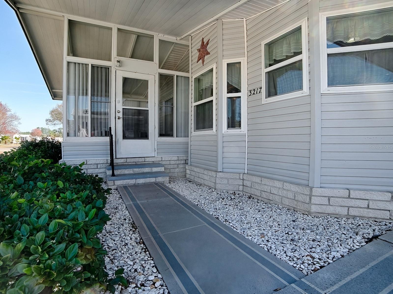 TAVARES FOX RUN MOBILE HOME - Residential