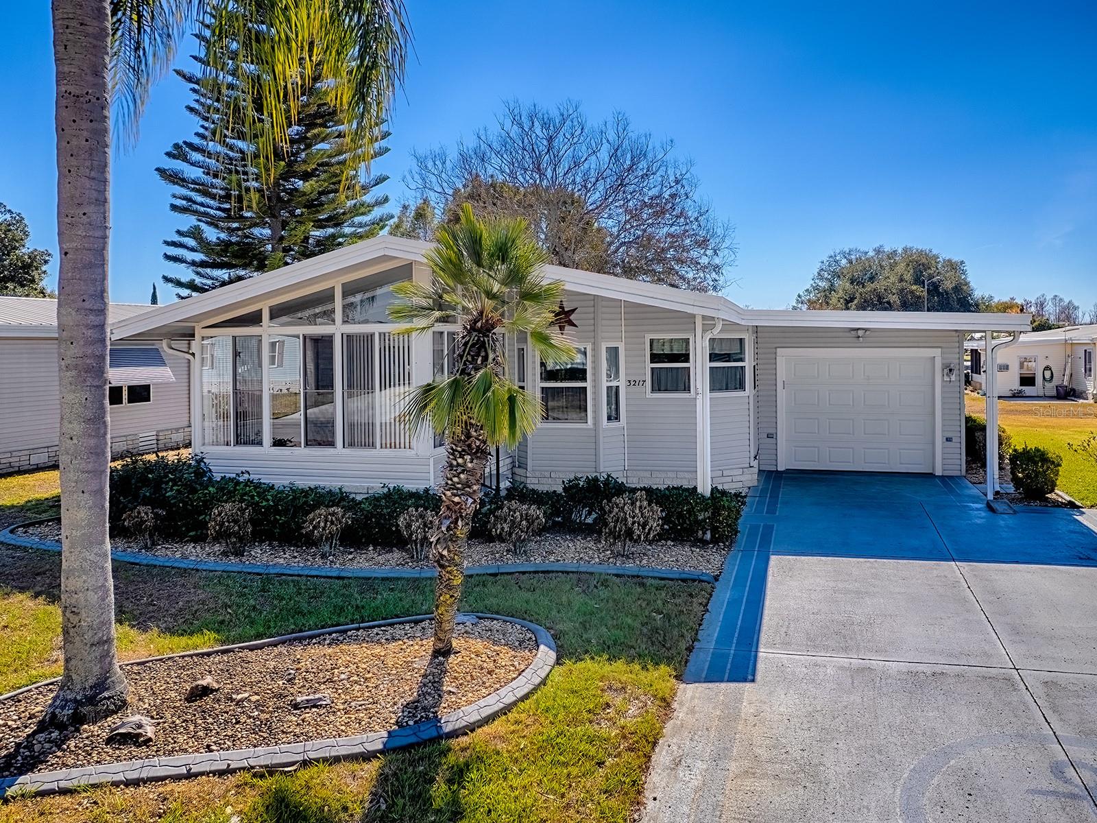 TAVARES FOX RUN MOBILE HOME - Residential